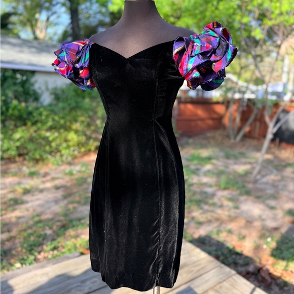 Vintage 80s Velvet Party Mini Dress Ruffled Sequin Sleeve - Picture 2 of 9